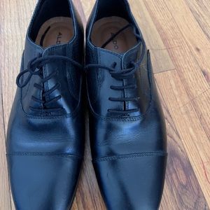 Aldo size 10 men’s Oxford shoe black - used/ like new